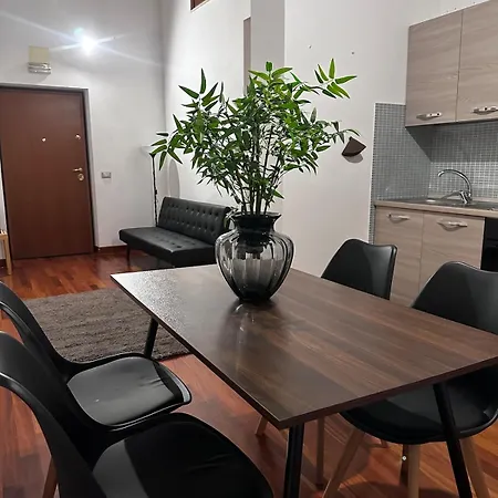 Casa Camelia Apartment *